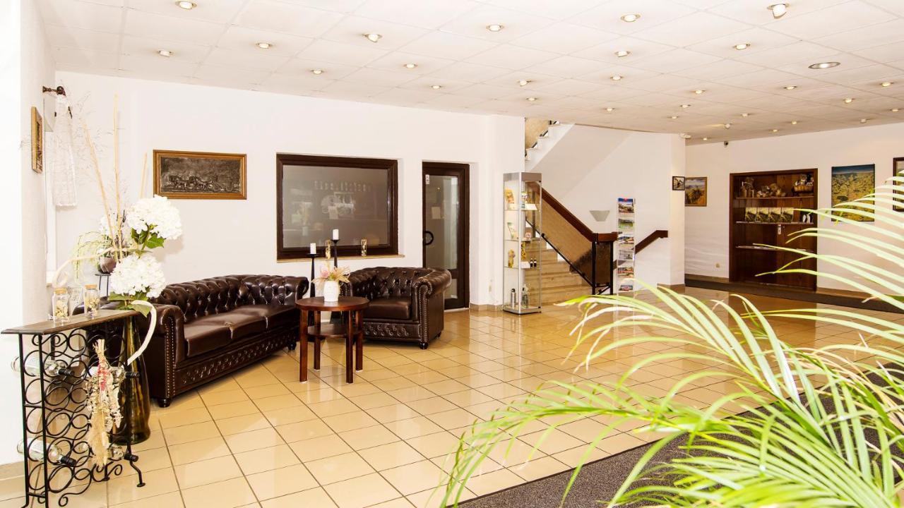 Hotel Zur Post Пирна Экстерьер фото