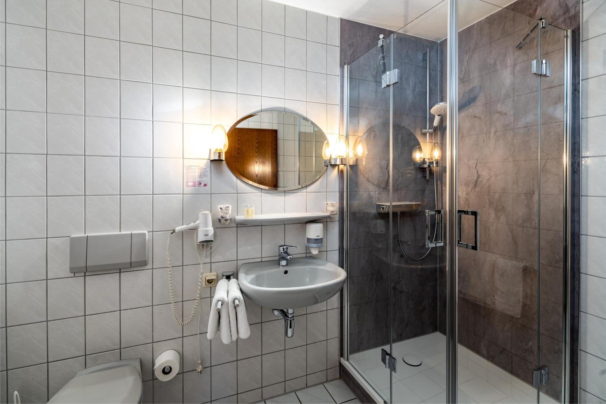Hotel Zur Post Пирна Экстерьер фото