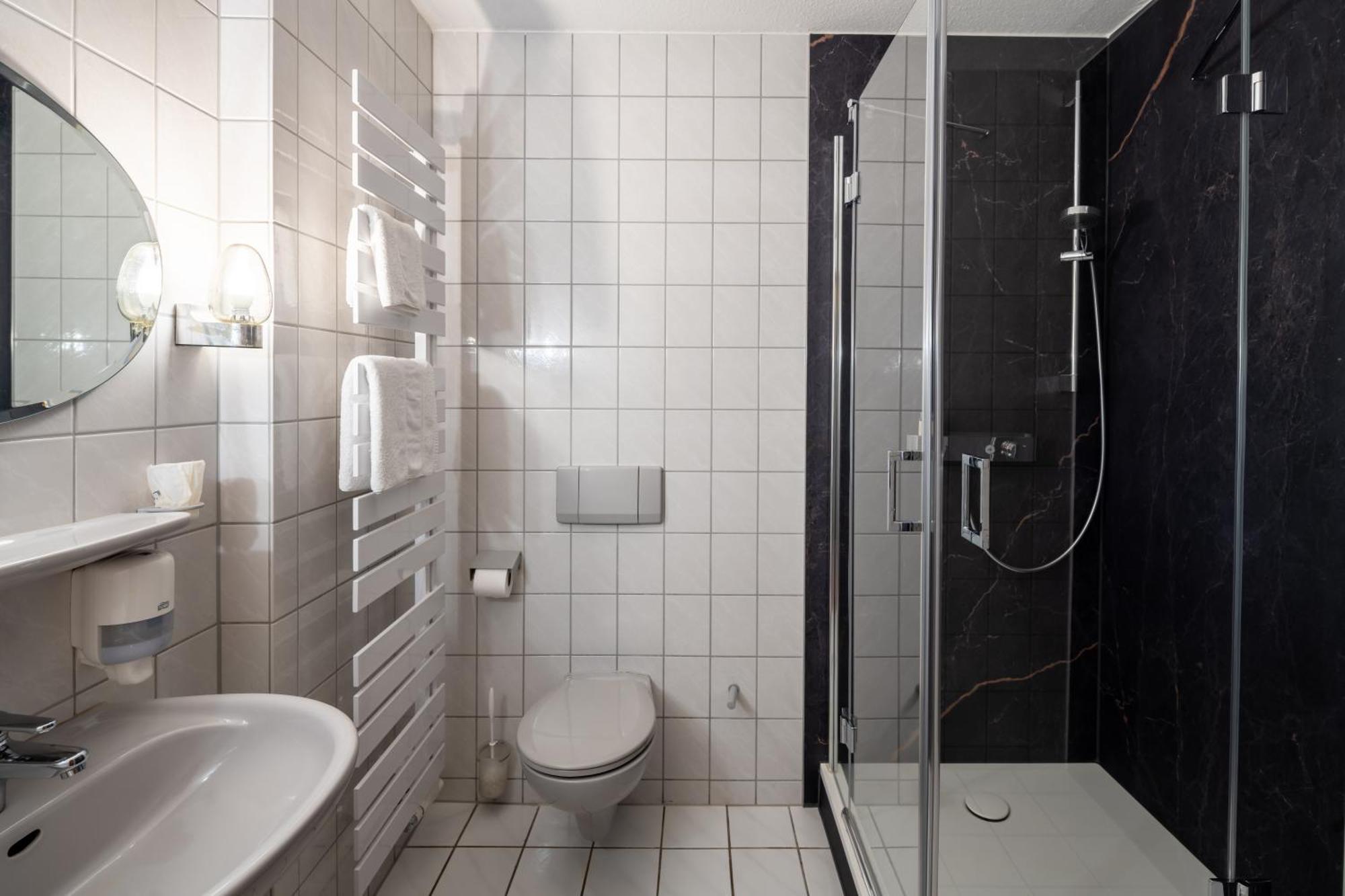 Hotel Zur Post Пирна Экстерьер фото