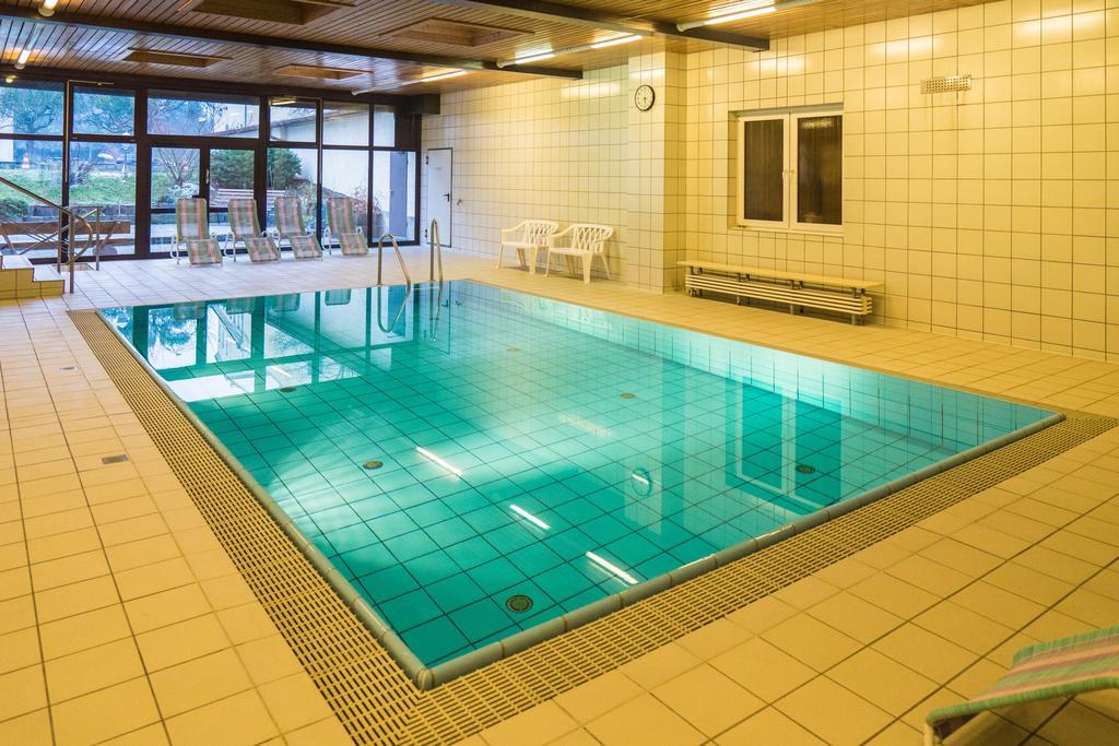 Hotel Zur Post Пирна Экстерьер фото